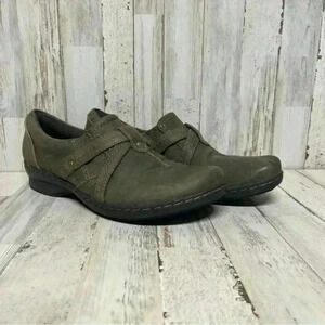 Clarks Womens Ideo Chilly Loafer Shoes Green Low Top Leather Slip Ons 9N